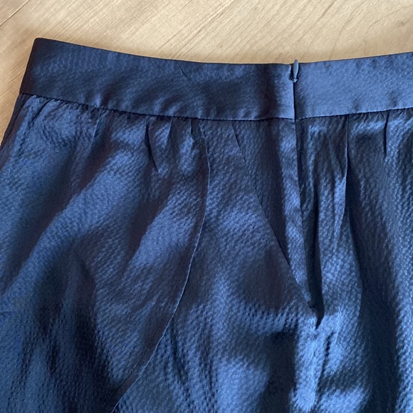 Talula/Aritzia silk mini skirt - Picture 5 of 6